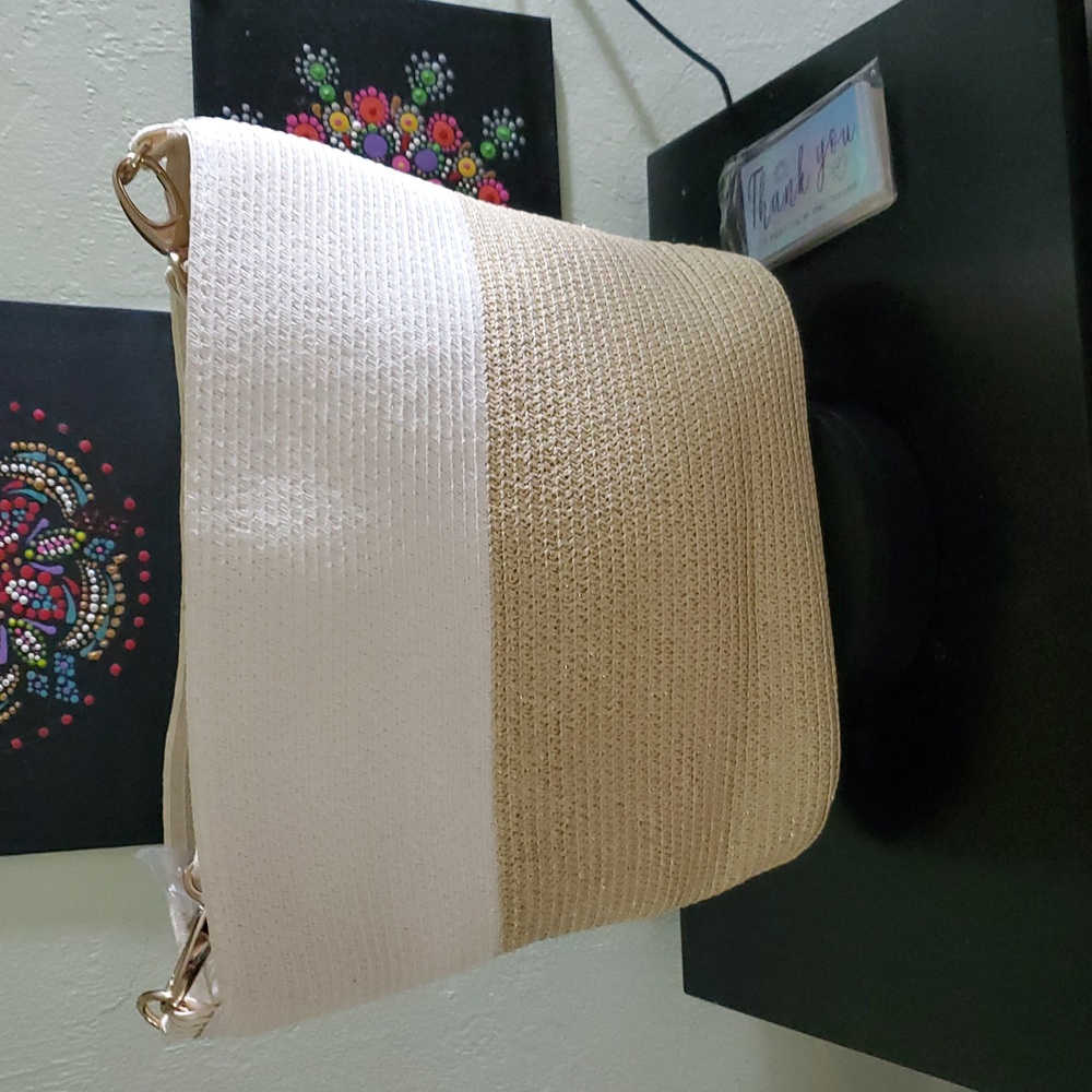 STRAW BAG Purse Single Strap Tote Flat Bottom Zipper Top 2-Tone Tan White